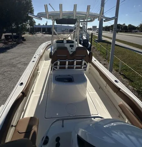 Slide: The Image of Pioneer 222 Sportfish 2026 - 6