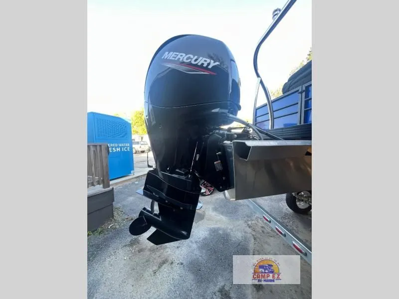 Slide: The Image of LIMITED LOUNGE TRITOON P24 2024 - 8