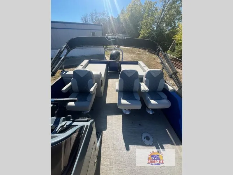 Slide: The Image of Massimo P24 2024 - 12