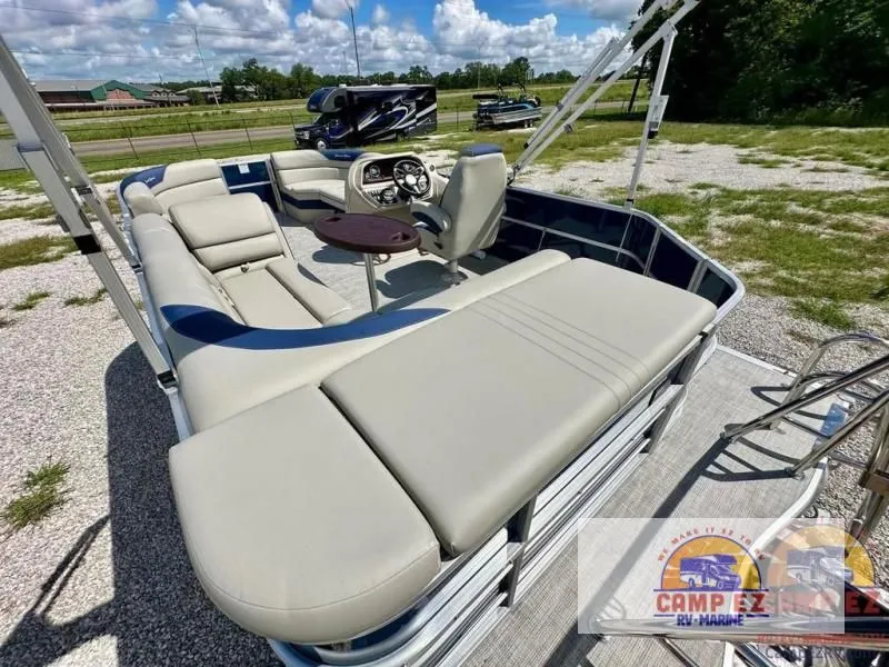 Slide: The Image of LE Series 220CR 2025 - 13