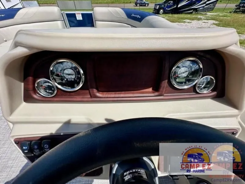 Slide: The Image of LE Series 220CR 2025 - 19