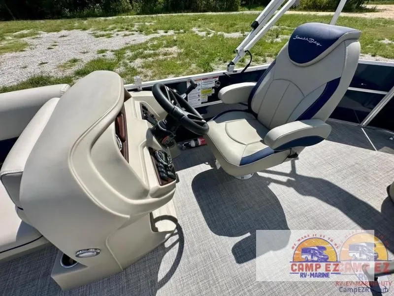 Slide: The Image of LE Series 220CR 2025 - 21