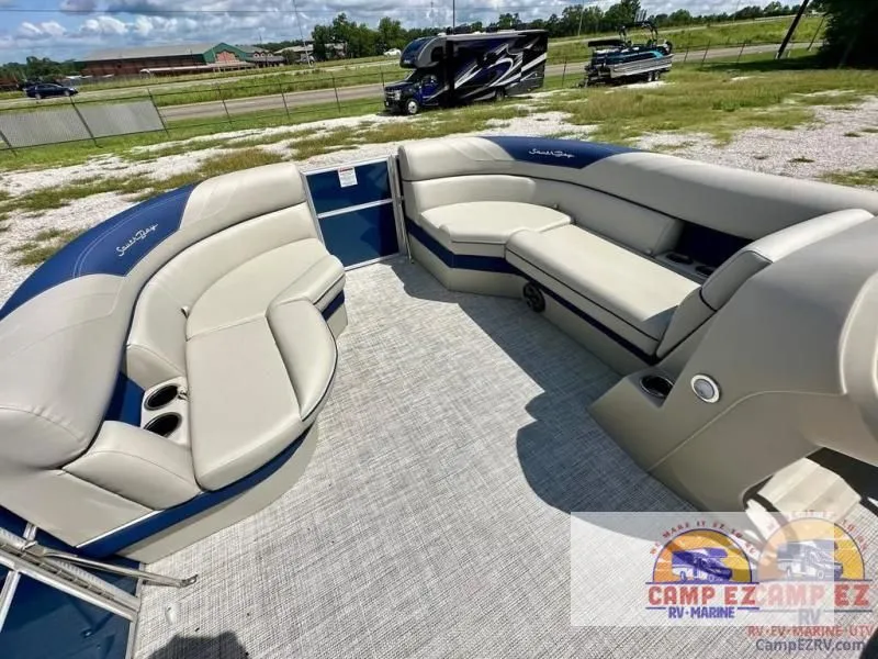 Slide: The Image of LE Series 220CR 2025 - 23