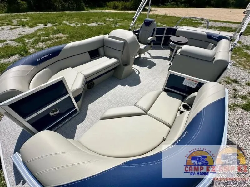 Slide: The Image of LE Series 220CR 2025 - 25