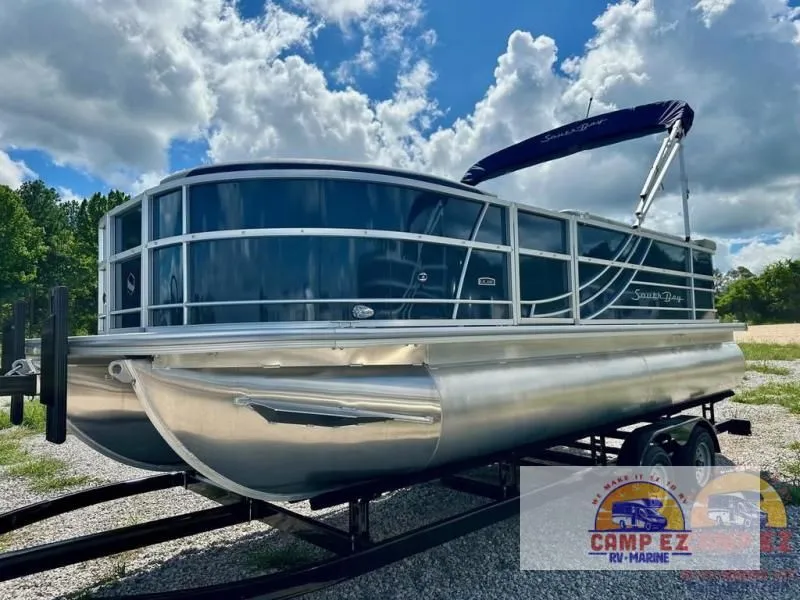 Slide: The Image of LE Series 220CR 2025 - 5