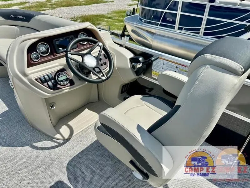 Slide: The Image of LE Series 220CR 2025 - 18