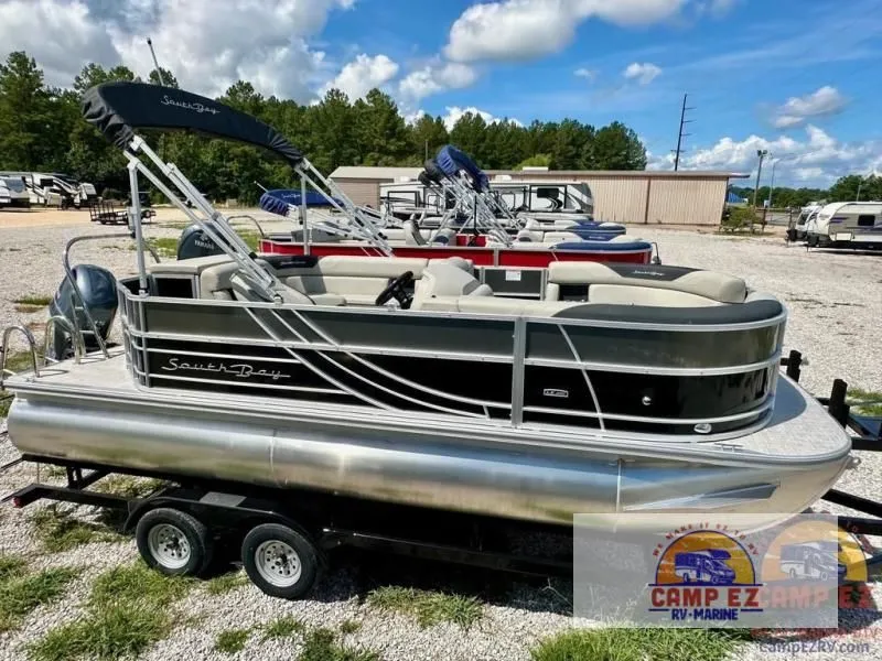 Slide: The Image of LE Series 220CR 2025 - 3