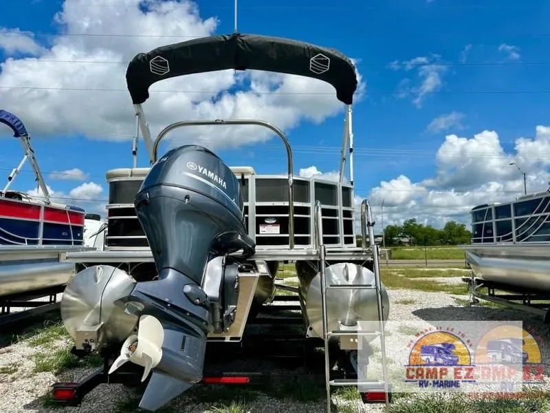 Slide: The Image of LE Series 220CR 2025 - 8