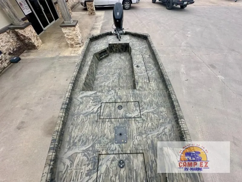 Slide: The Image of SeaArk XPRO 2026 - 12