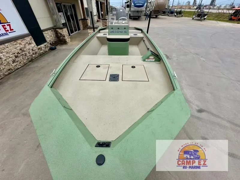 Slide: The Image of SeaArk 18T CC 2026 - 10