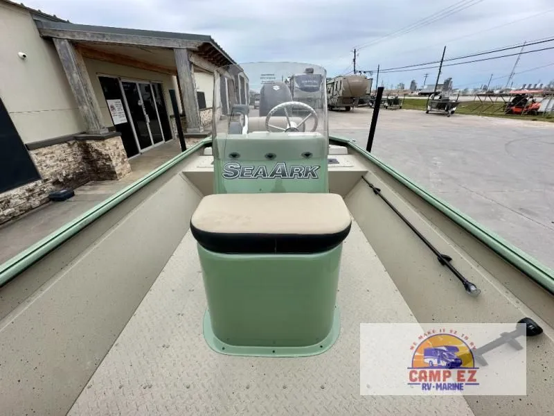 Slide: The Image of SeaArk 18T CC 2026 - 16