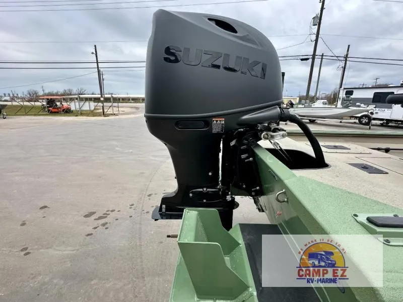 Slide: The Image of SeaArk 18T CC 2026 - 5