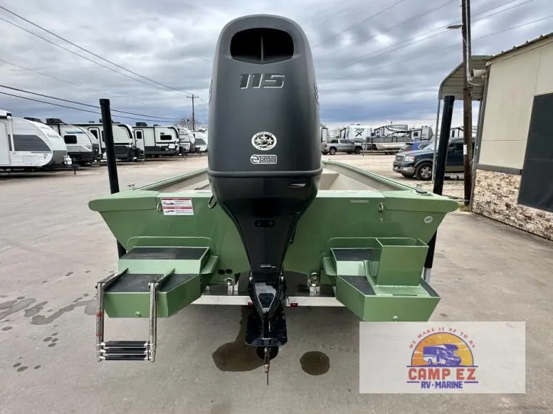 Slide: The Image of SeaArk 18T CC 2026 - 6