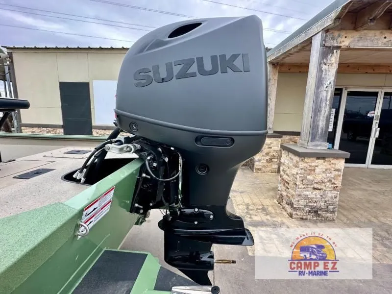 Slide: The Image of SeaArk 18T CC 2026 - 7