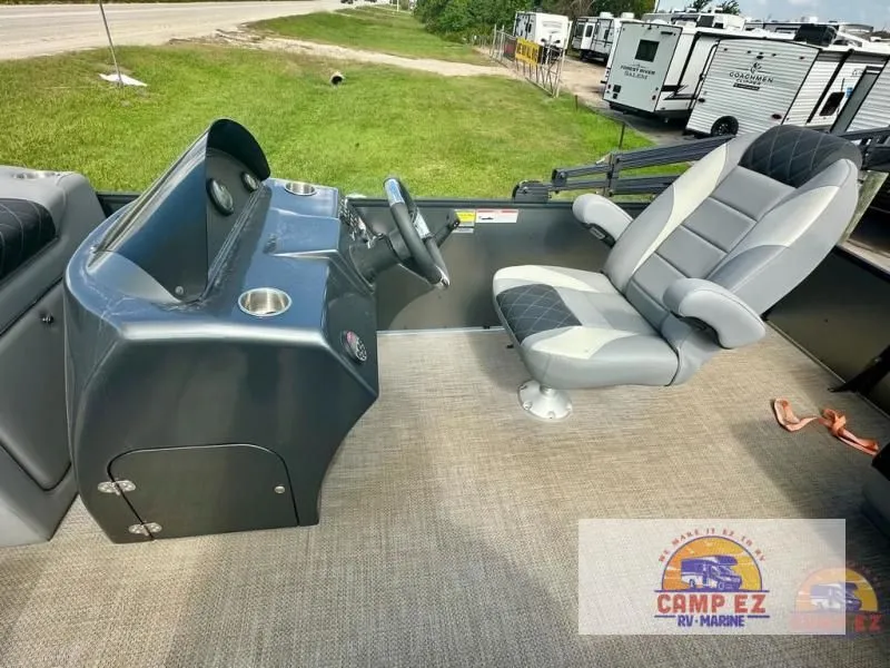 Slide: The Image of Pontoon P-21R 2024 - 14