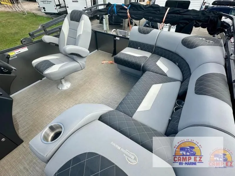 Slide: The Image of Pontoon P-21R 2024 - 19