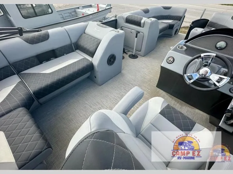 Slide: The Image of Pontoon P-21R 2024 - 21