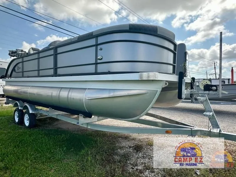 Slide: The Image of Pontoon P-21R 2024 - 4