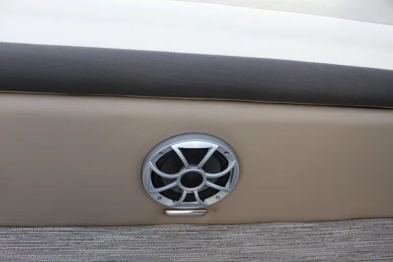 Slide: The Image of Speaker detail on 2026 SunChaser Eclipse 23 SB DH boat interior. - 30