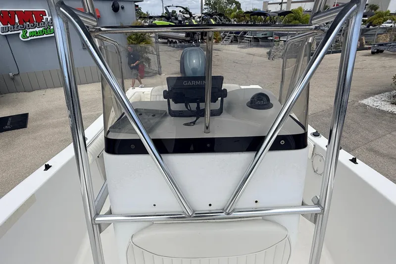 Slide: The Image of 2007 Sea Hunt Triton 220 boat console with Garmin navigation system. - 13