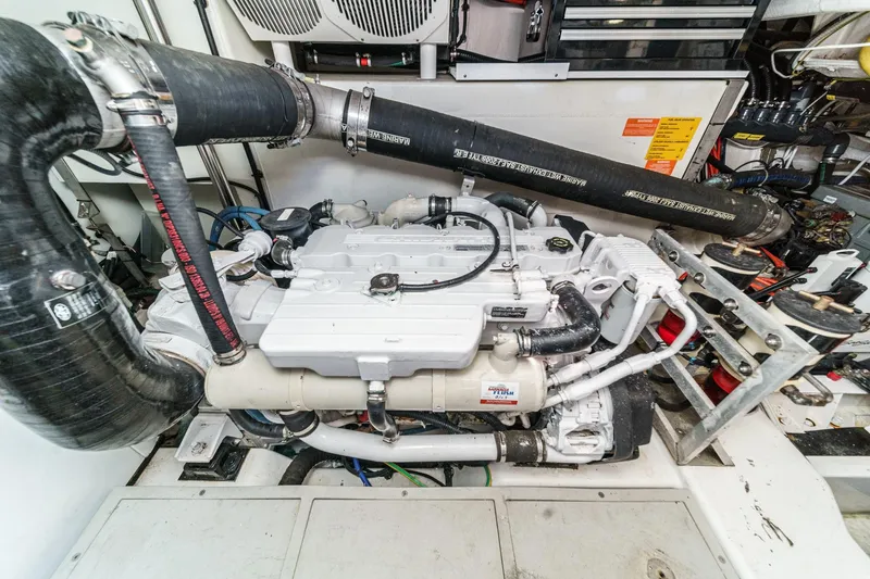 Slide: The Image of Power full Cummins Engine, great condition - 88