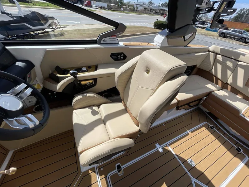 Slide: The Image of Nautique G23 2026 - 24