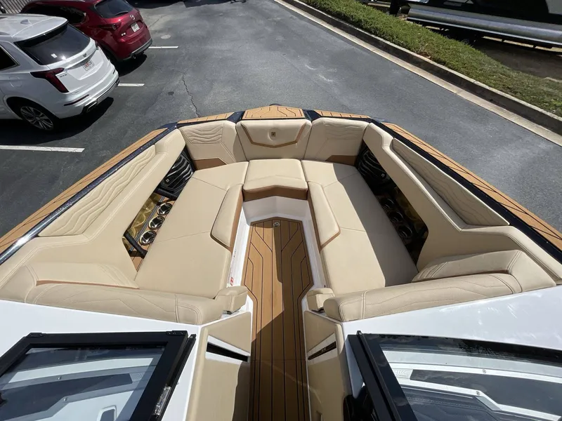 Slide: The Image of Nautique G23 2026 - 27