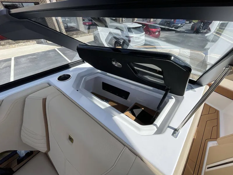 Slide: The Image of Nautique G23 2026 - 30