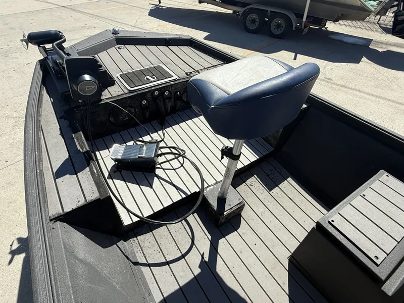 Slide: The Image of Duracraft 16 SC 1996 - 11