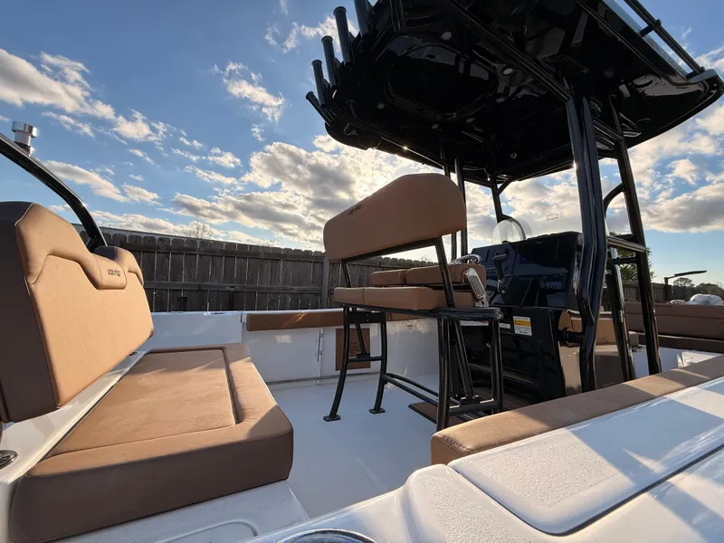 Slide: The Image of Sea Pro 225FLX Sandbar 2026 - 20