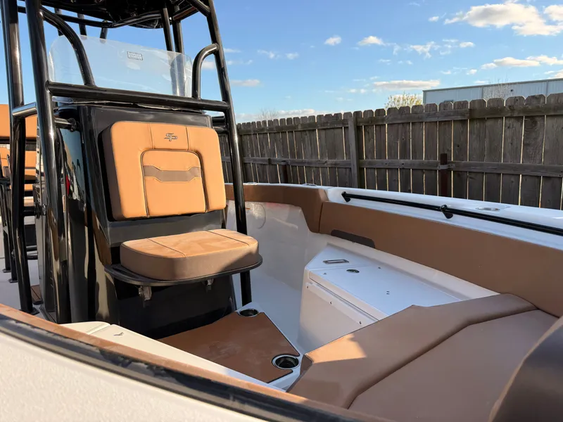 Slide: The Image of Sea Pro 225FLX Sandbar 2026 - 28