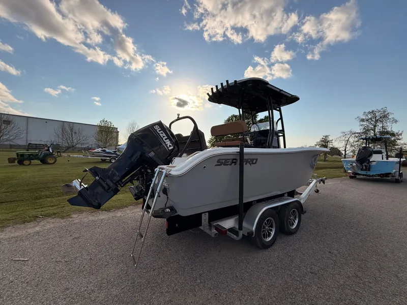 Slide: The Image of Sea Pro 225FLX Sandbar 2026 - 4