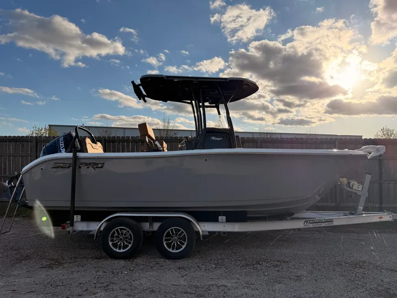 Slide: The Image of Sea Pro 225FLX Sandbar 2026 - 9