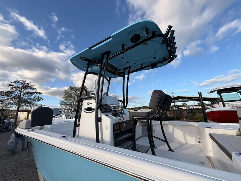 Slide: The Image of Sea Pro 250 Bay 2025 - 17