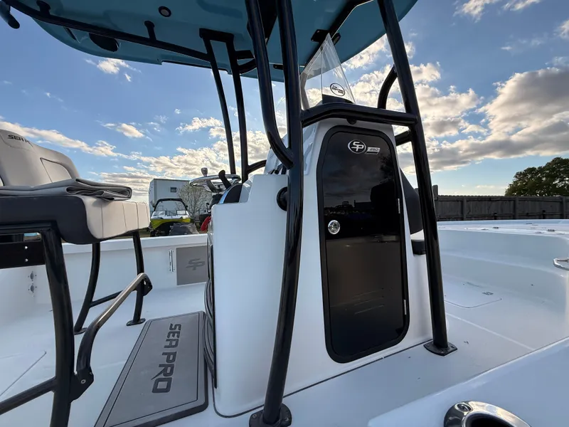 Slide: The Image of Sea Pro 250 Bay 2025 - 27