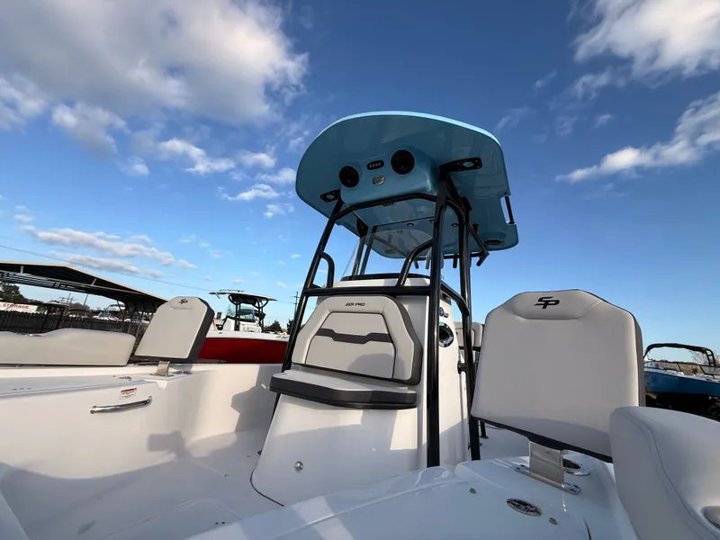 Slide: The Image of Sea Pro 250 Bay 2025 - 29