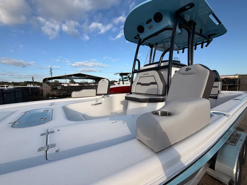 Slide: The Image of Sea Pro 250 Bay 2025 - 30