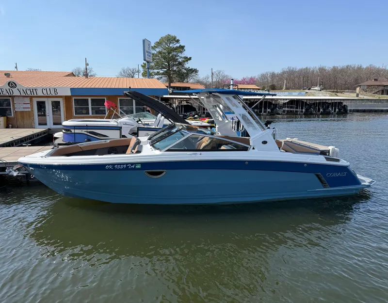 The Image of Cobalt R8 Surf 2022 - undefined