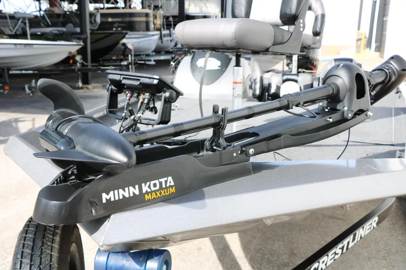 Slide: The Image of 2019 Crestliner VT 18 boat with Minn Kota Maxxum trolling motor. - 11