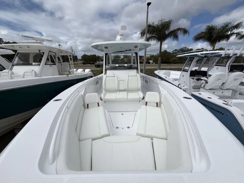 Slide: The Image of Everglades 335 Center Console 2026 - 19