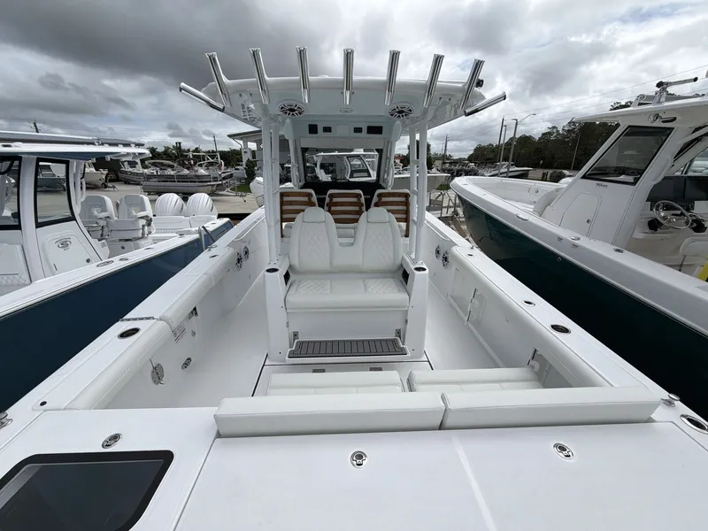 Slide: The Image of Everglades 335 Center Console 2026 - 20