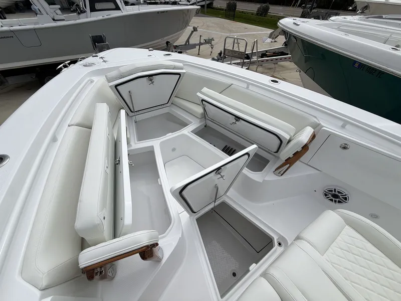 Slide: The Image of Everglades 335 Center Console 2026 - 22