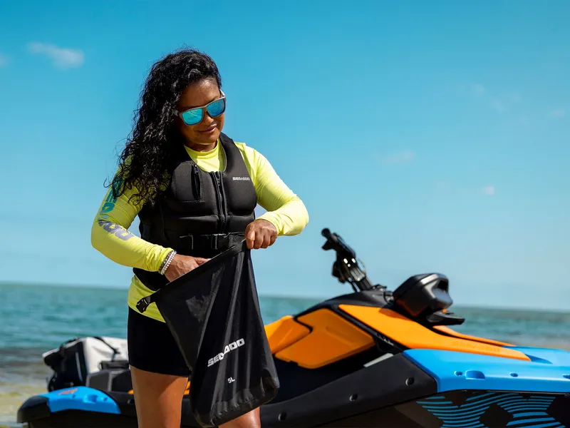 Slide: The Image of Sea-Doo Spark Trixx for 1 iBR and Audio in option 2026 - 6