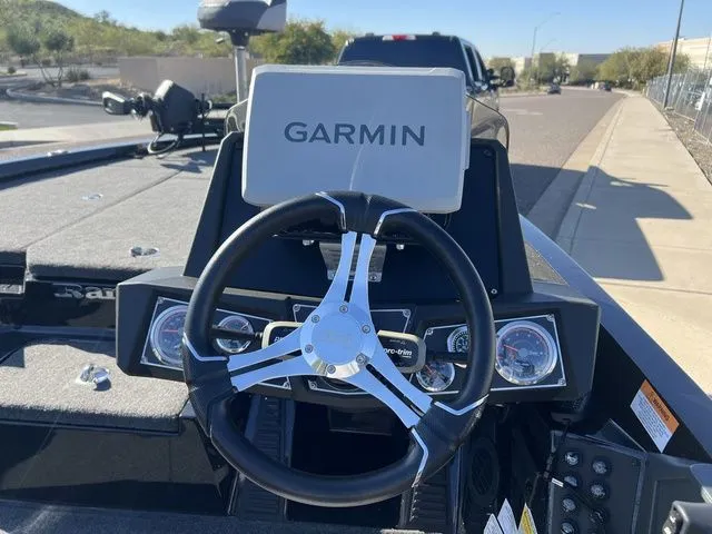 Slide: The Image of Ranger Z518 2023 - 3