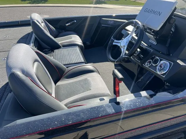 Slide: The Image of Ranger Z518 2023 - 4