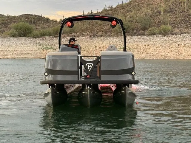 Slide: The Image of Paradigm Boats 27SST 2025 - 4