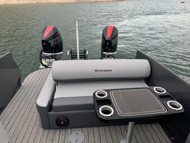 Slide: The Image of Paradigm Boats 27SST 2025 - 7