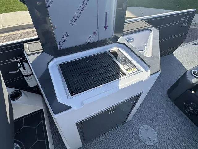 Slide: The Image of Paradigm 28R 2026 - 12