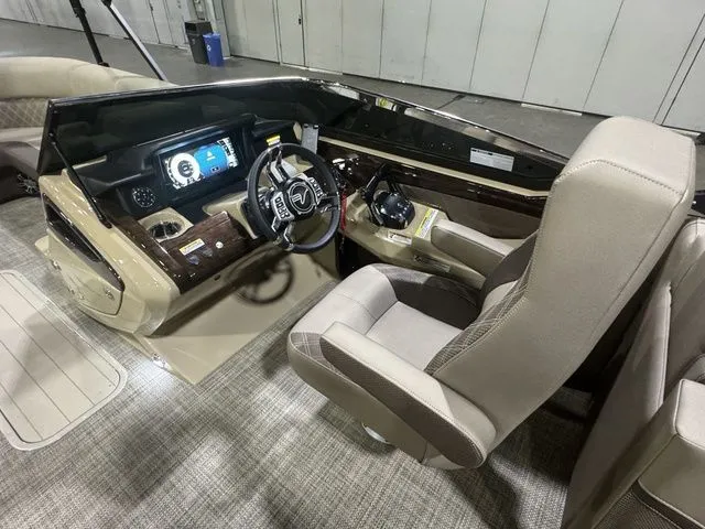 Slide: The Image of Vanderbilt 700T 2026 - 6