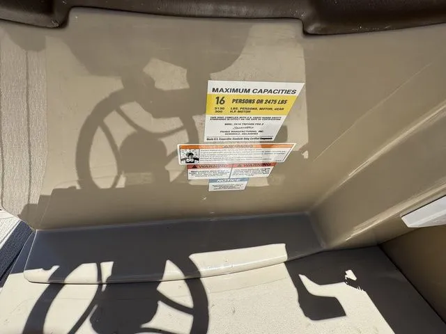 Slide: The Image of Silver Wave 2610 SW7 JS 2024 - 13